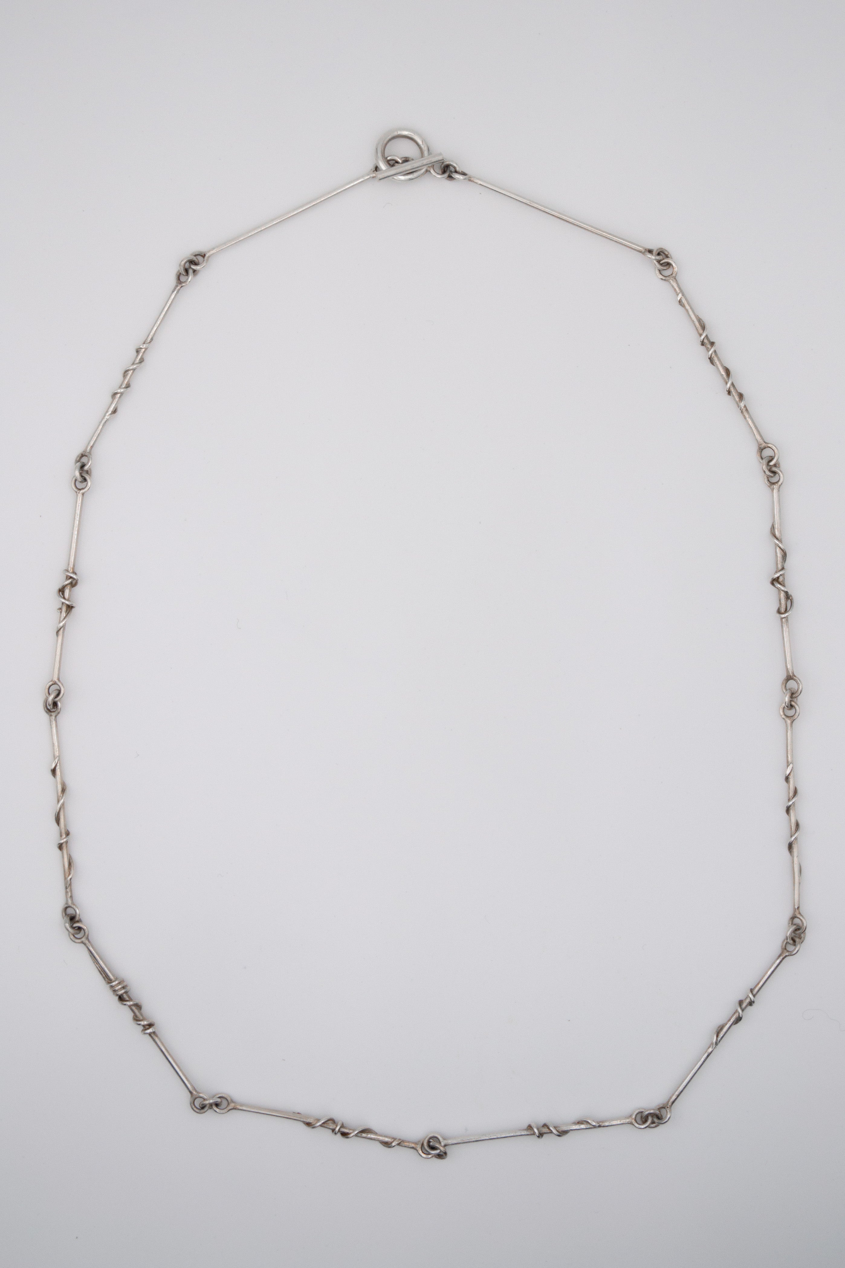 Fence necklace
